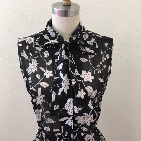 Vintage bow tie black and white print dress - Picture 2 of 4